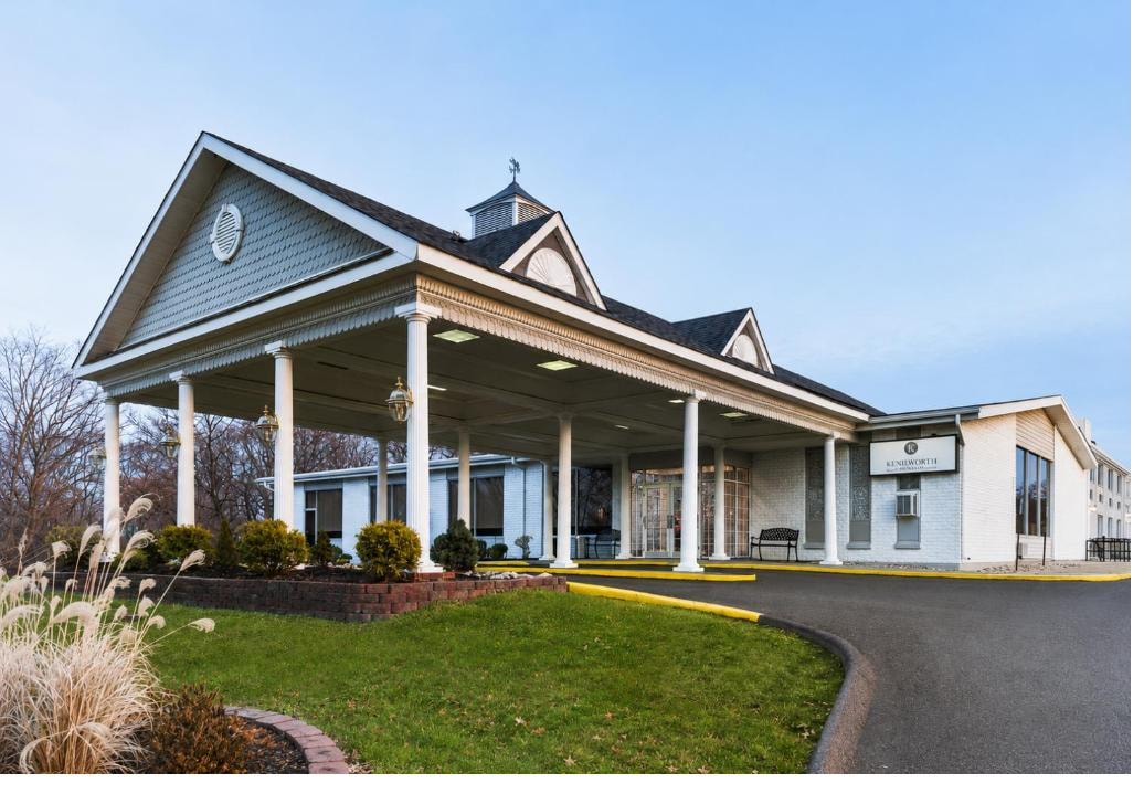 The Kenilworth Hotel Airport West
